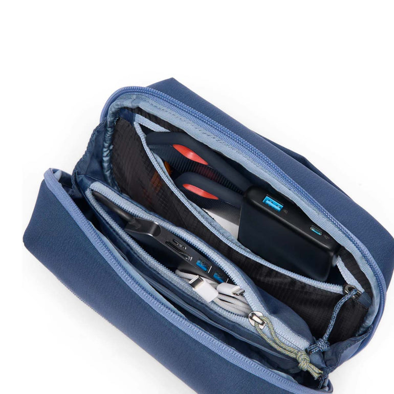 Cotopaxi Viaje Tech Organizer - Cada Día - Deep Sea