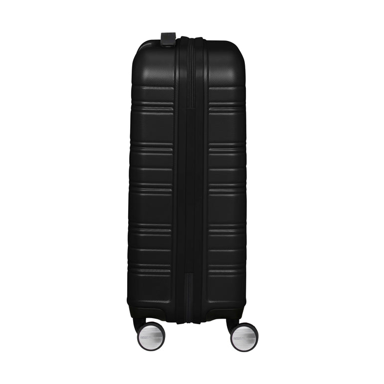 American Tourister High Turn Spinner Carry-On Luggage