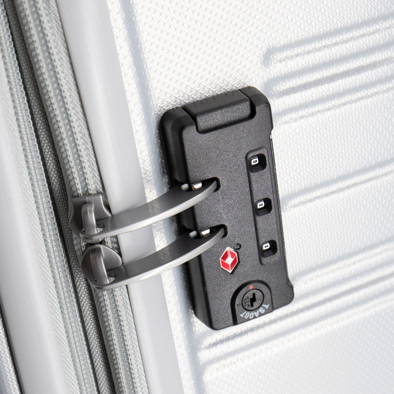 American Tourister High Turn Spinner 3-Piece Luggage Set