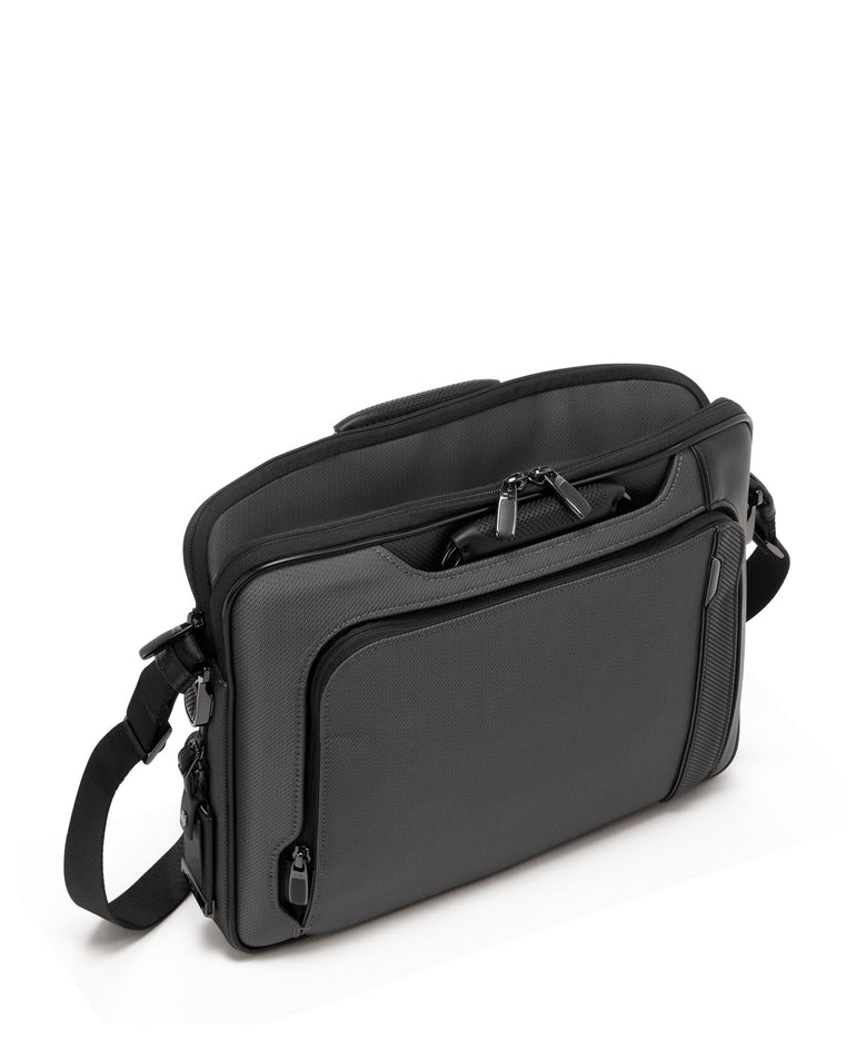 Tumi Arrivé Hannover Slim Brief