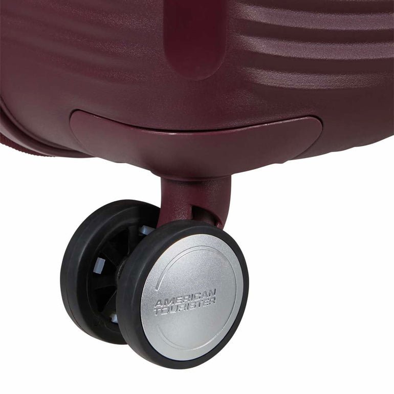 American Tourister Curio 3 Piece Nested Spinner Expandable Set