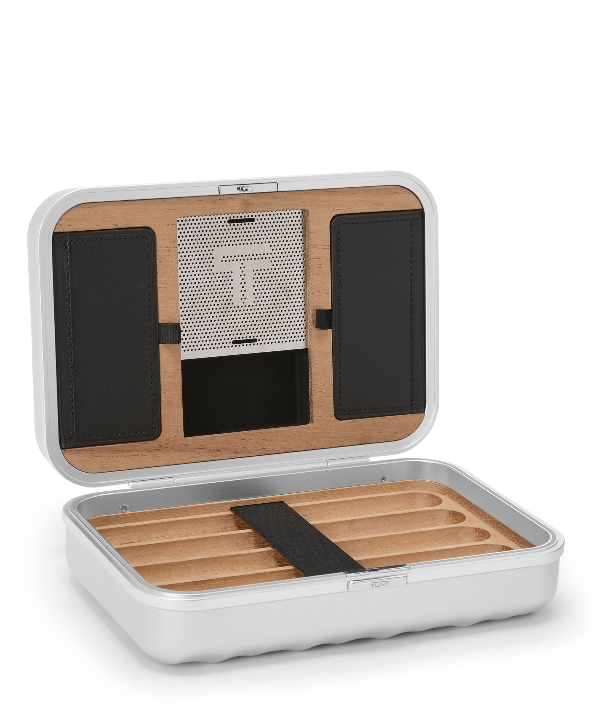 Tumi 19 Degree Aluminum Cigar Case