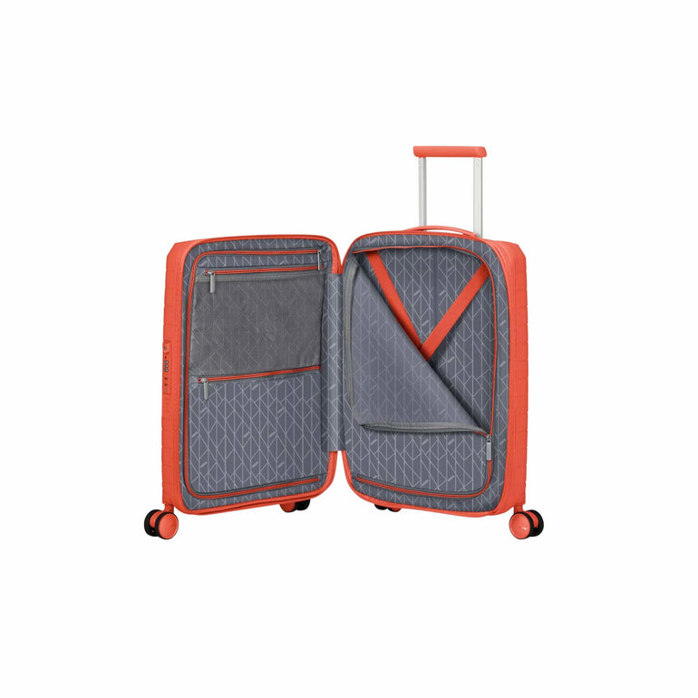 American Tourister Fastforward Expandable Spinner 2-Piece Nested Luggage Set (Carry-On & Large)