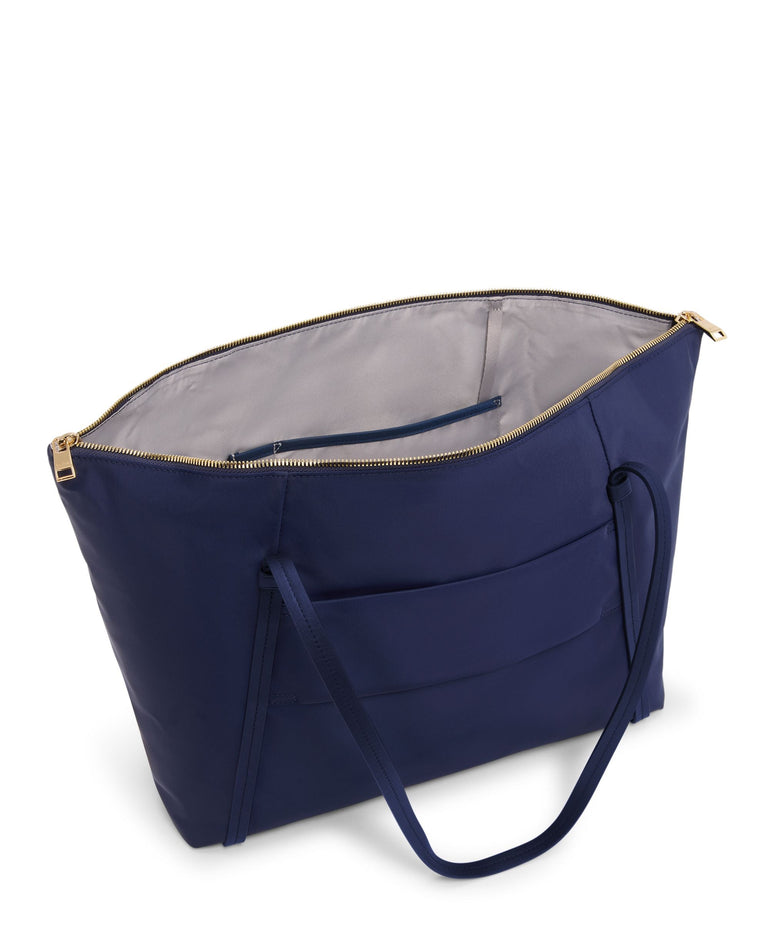 Tumi Voyageur Q Tote