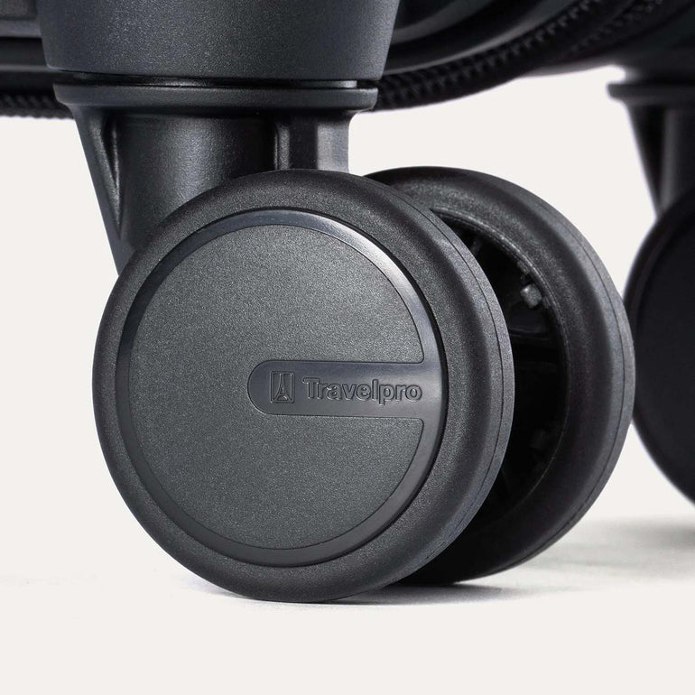 Travelpro Maxlite Air V2 Medium Check-In Hardside Spinner