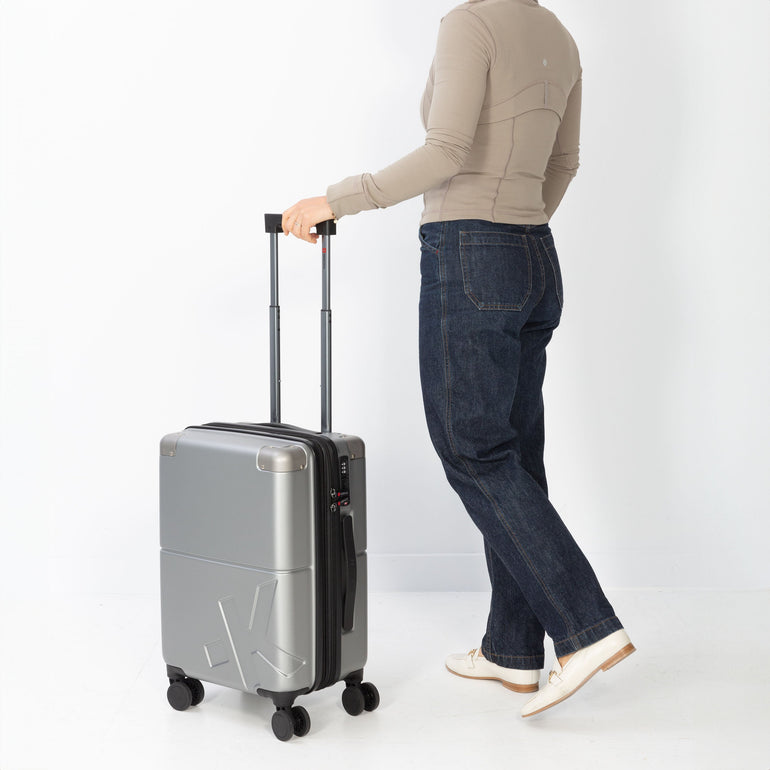 Skross Studio K 20” Hardside Carry-On Luggage with 3 Packing Cubes