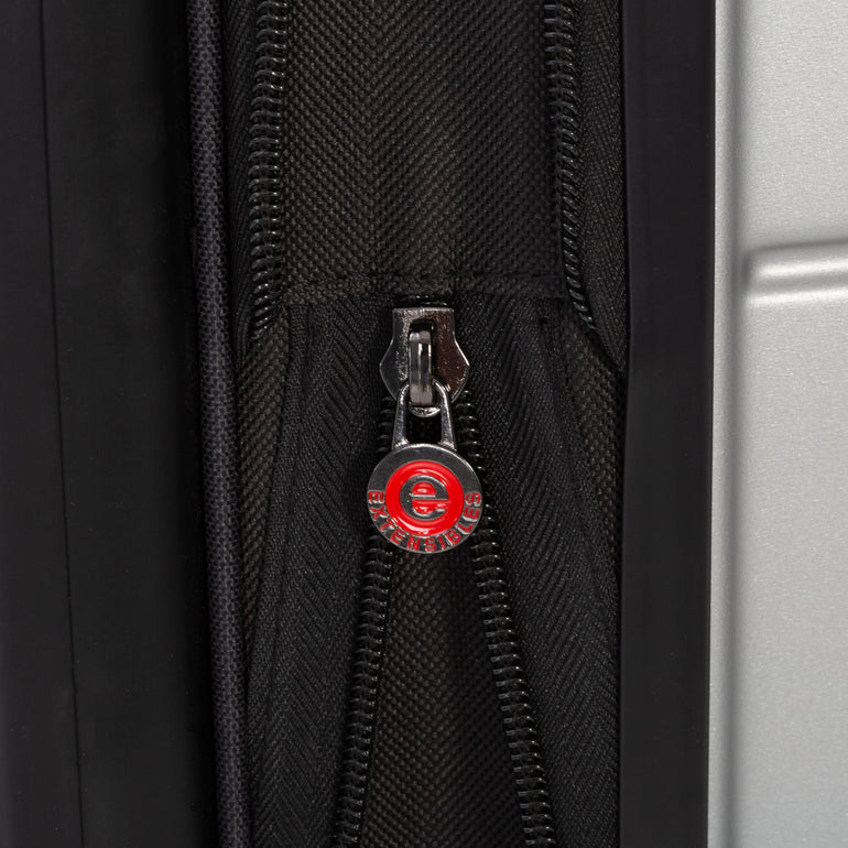 Skross Studio K 20” Hardside Carry-On Luggage with 3 Packing Cubes