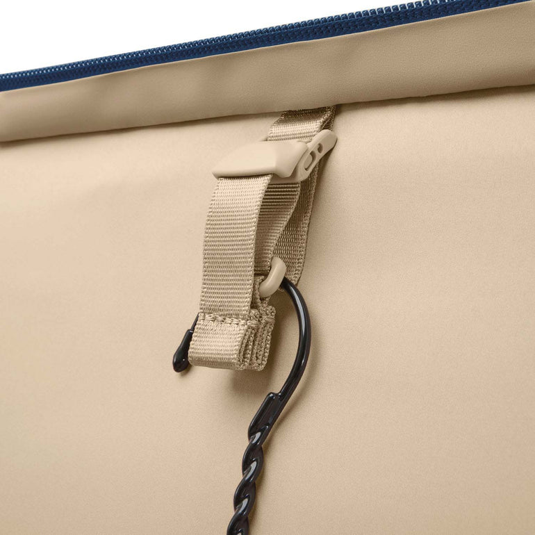 Briggs & Riley Baseline Compact Checked Medium Expandable Spinner Luggage