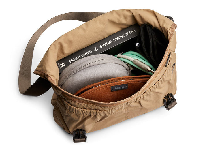 Bellroy Cinch Messenger Bag