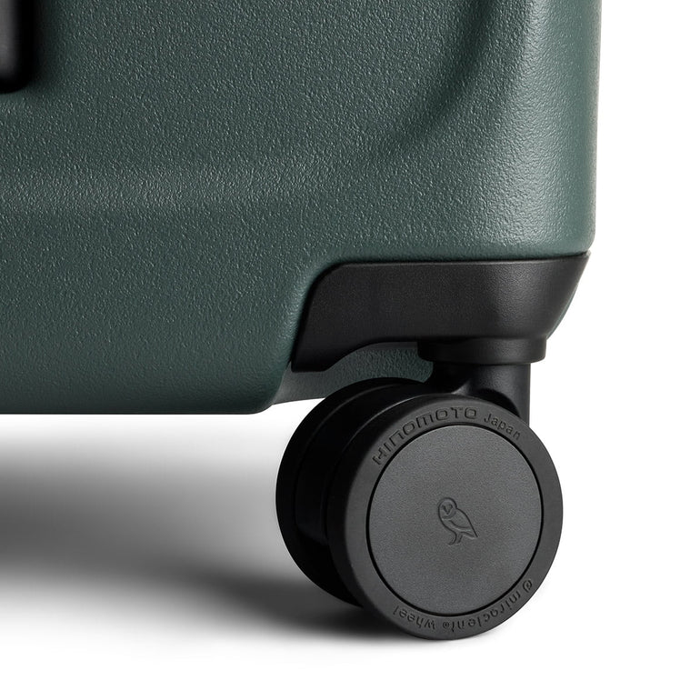 Bellroy Transit Check-In Medium Luggage