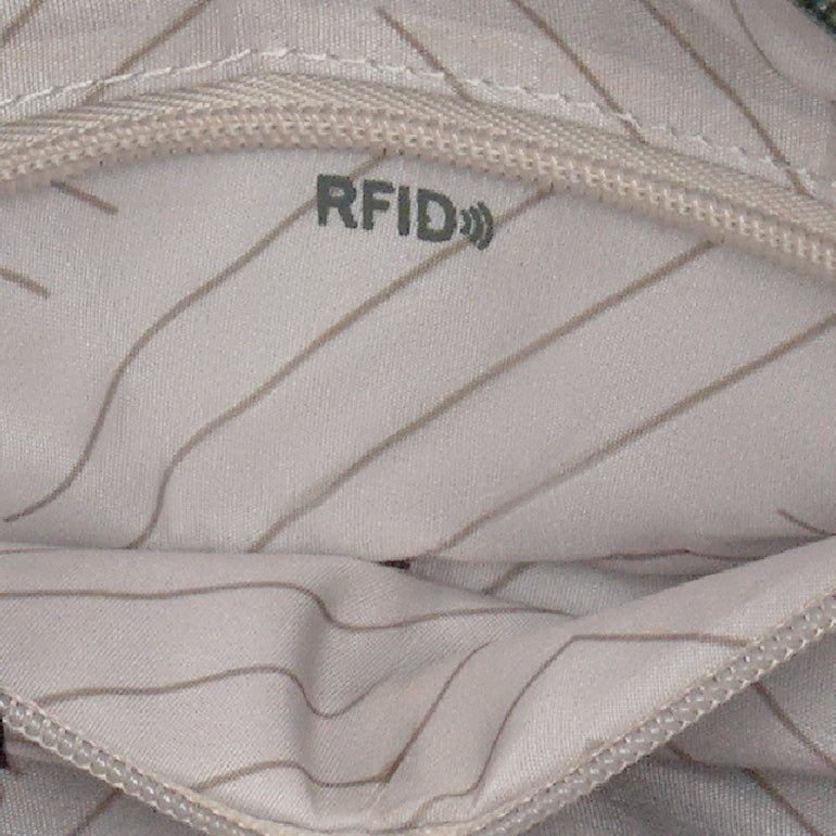 Champs Onyx Leather Toiletry Bag