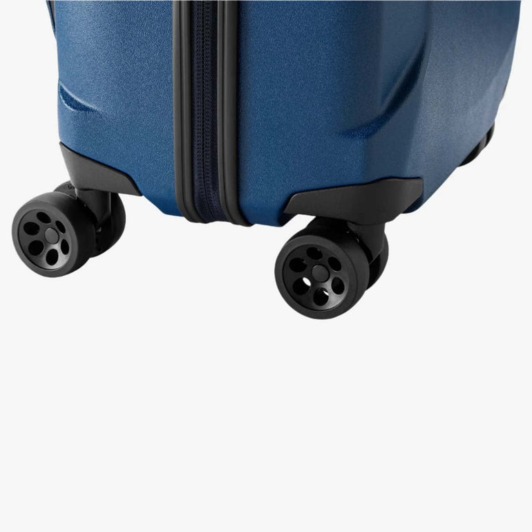 Eagle Creek Tarmac 4-Wheel 26" Medium Luggage