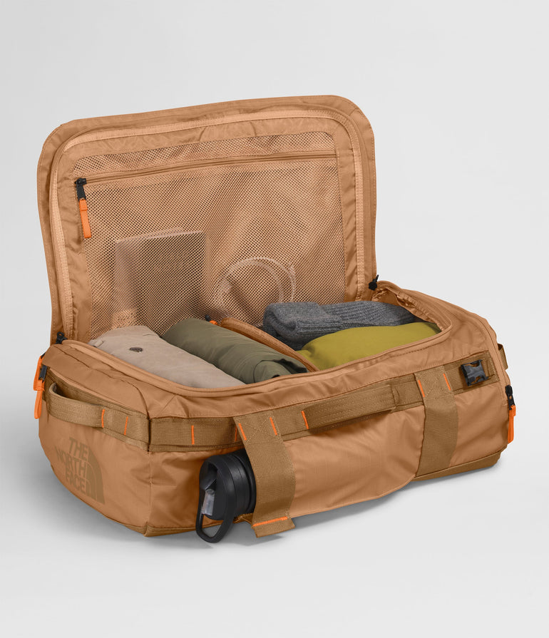 The North Face Base Camp Voyager - 32L - Almond Butter/Utility Brown/Mandarin