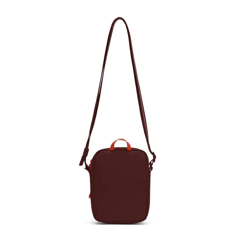 Pacsafe GO Micro Sac bandoulière antivol - Garnet Red
