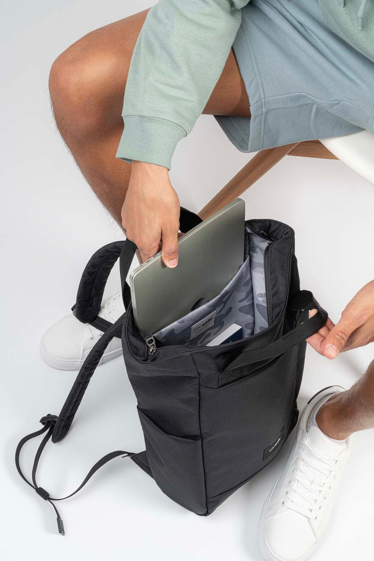 Pacsafe GO Anti-Theft Totepack
