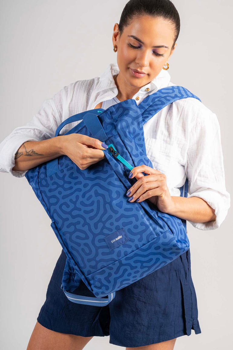 Pacsafe GO Anti-Theft Totepack