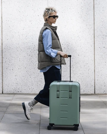 Db Ramverk Check-in Luggage Medium