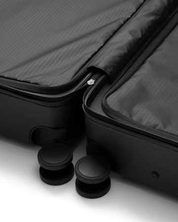 Db Ramverk Carry-On Luggage