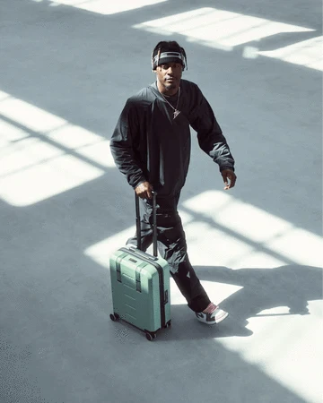 Db Ramverk Carry-On Luggage