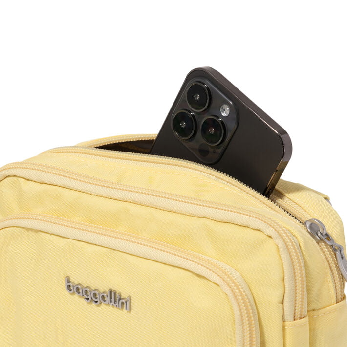 Baggallini Trifecta Wallet RFID Crossbody