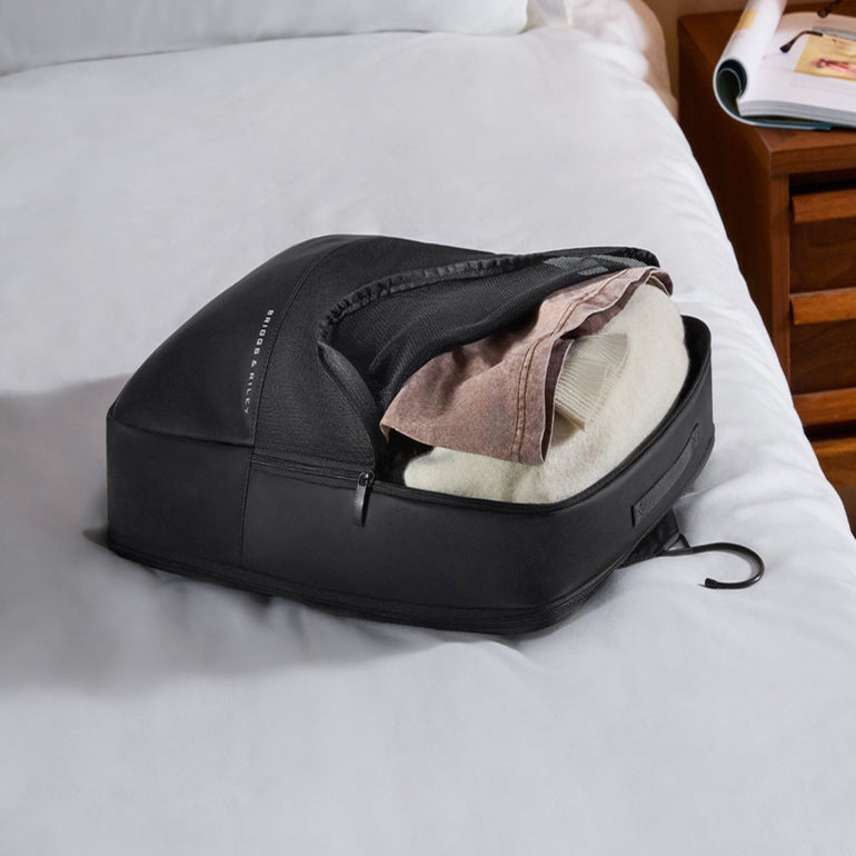 Briggs & Riley Travel Essentials Hanging Laundry Compression Cube