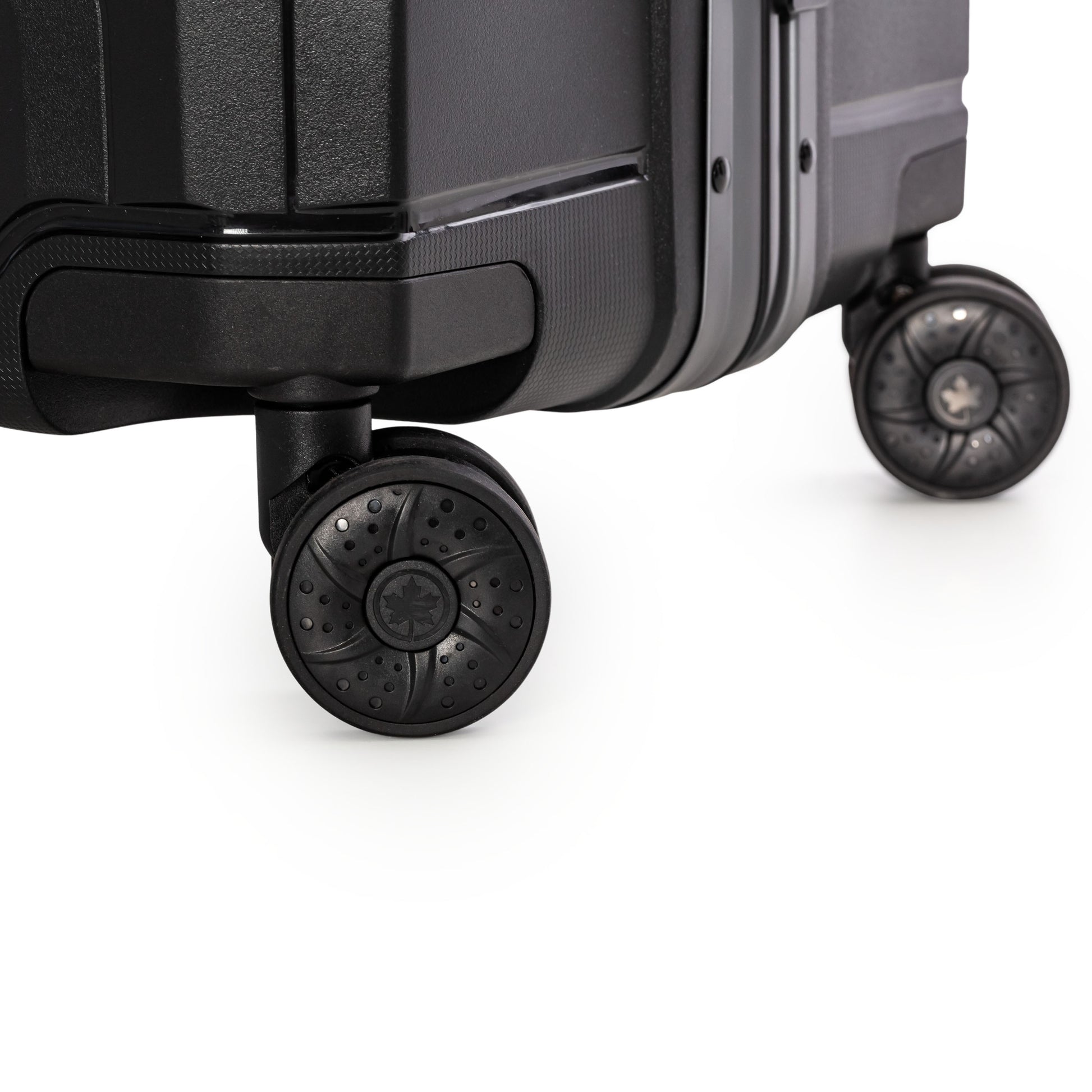 Air Canada Luggage Air Canada Strata 2-Piece Luggage Set (Carry-On & Large)