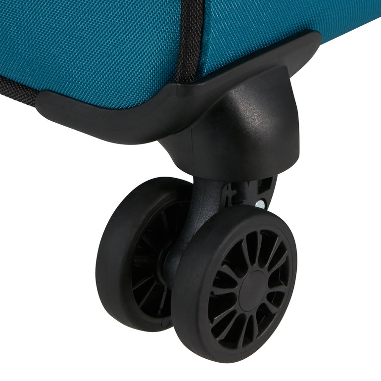 American Tourister Luggage American Tourister Daring Dash Spinner Expandable Medium Luggage