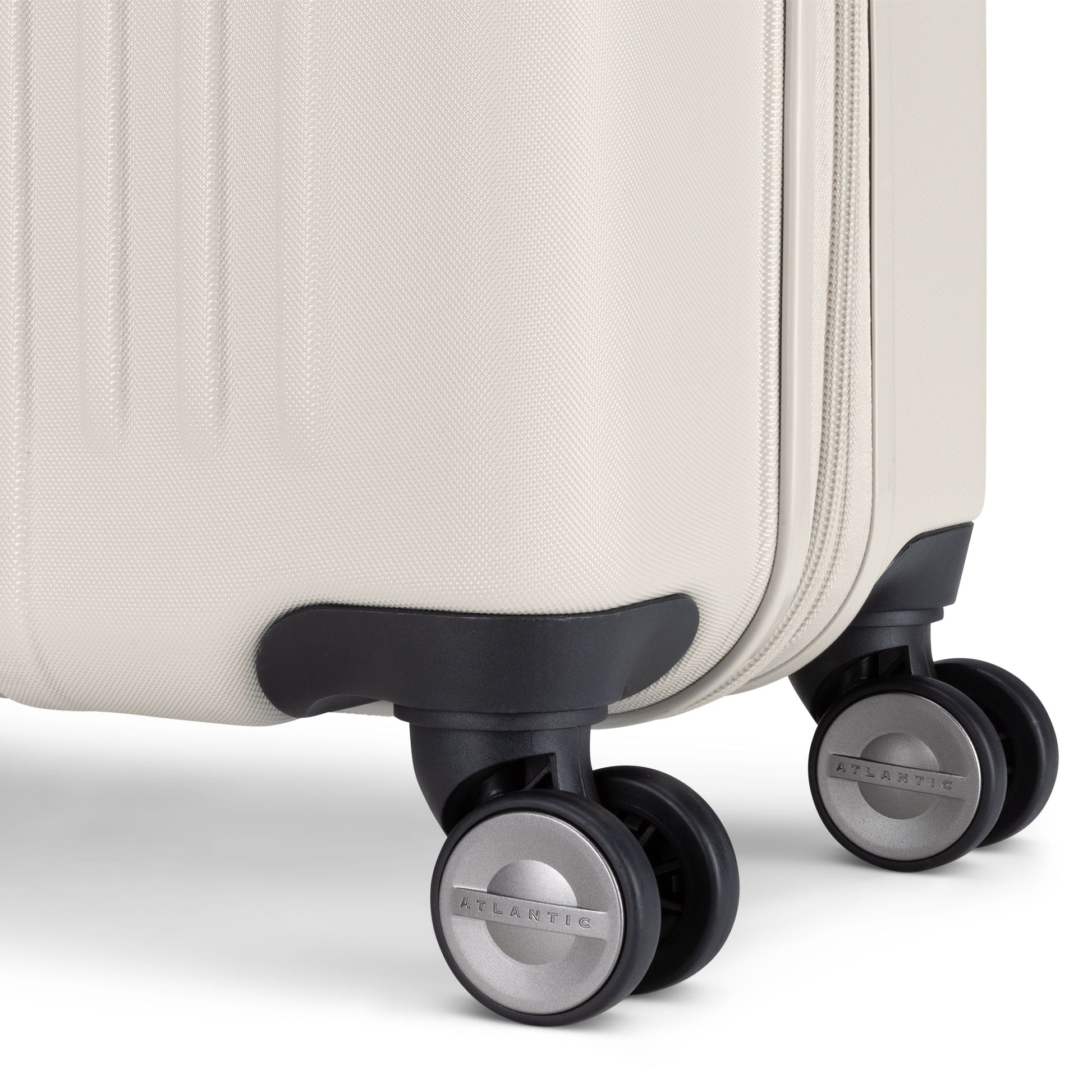 Atlantic Luggage Atlantic Propeller 28" Expandable Upright Luggage