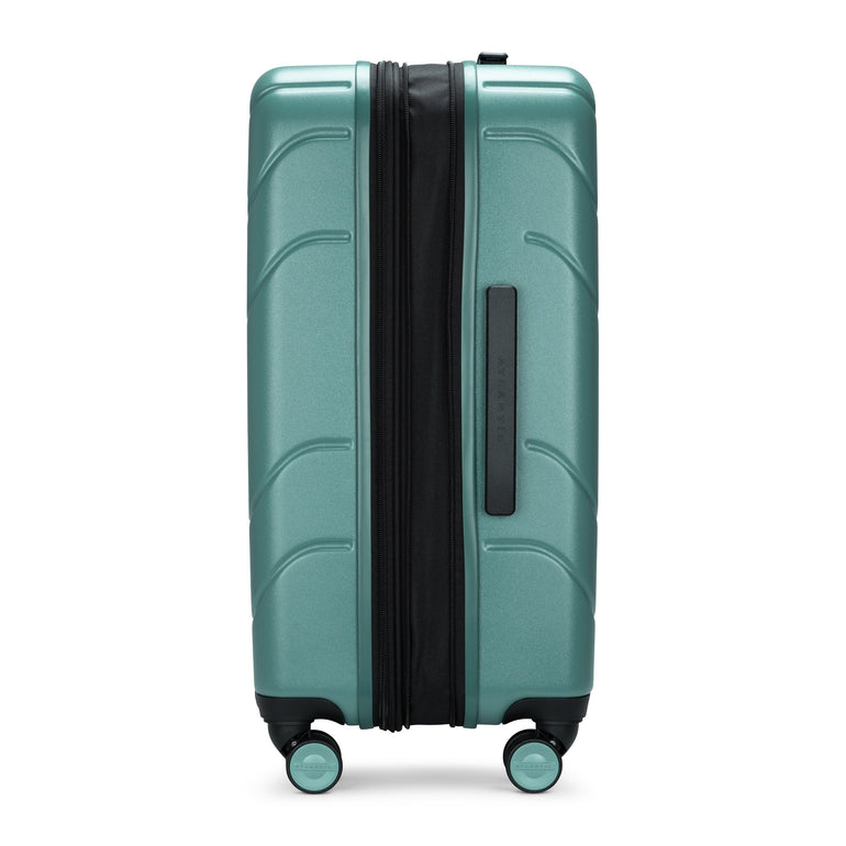 Atlantic Luggage Atlantic Transmarine 24" Expandable Upright Luggage