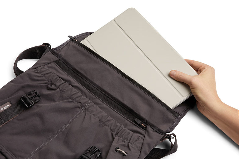 Bellroy Cinch Messenger Bag