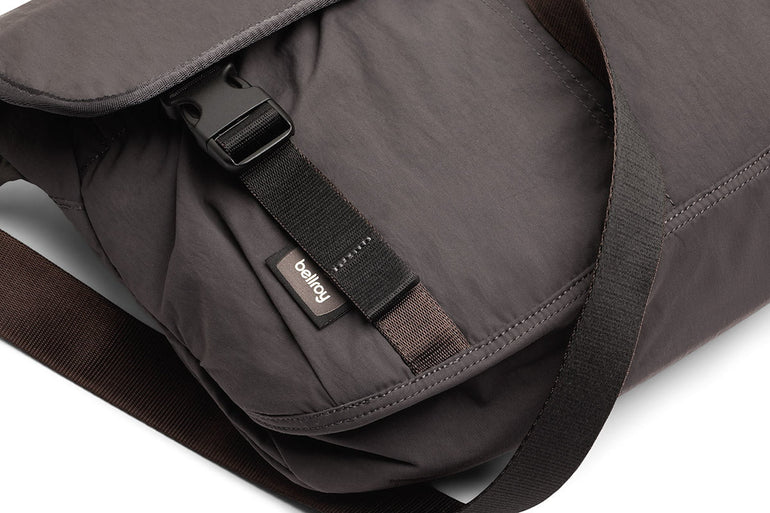 Bellroy Cinch Messenger Bag