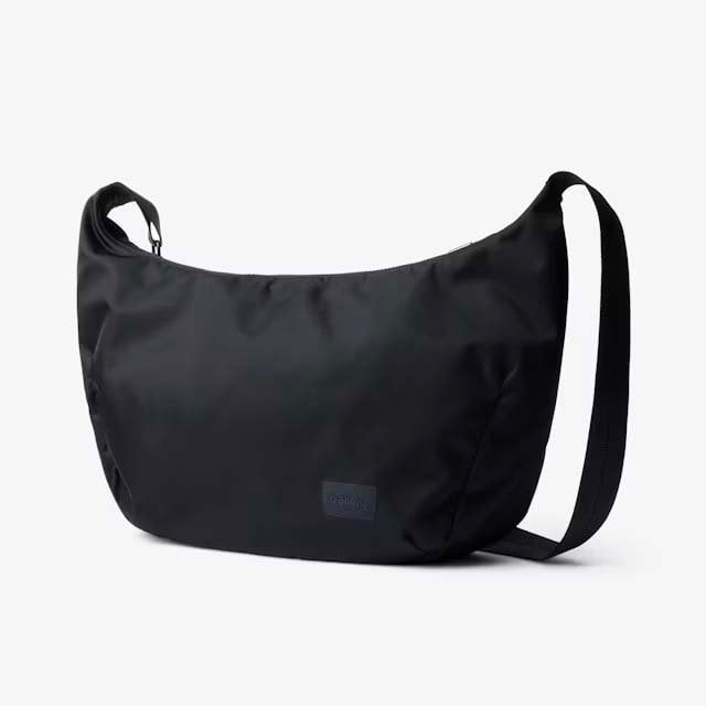 Bellroy Cross-Body Bag Ink Bellroy Laneway Crescent Bag 7L