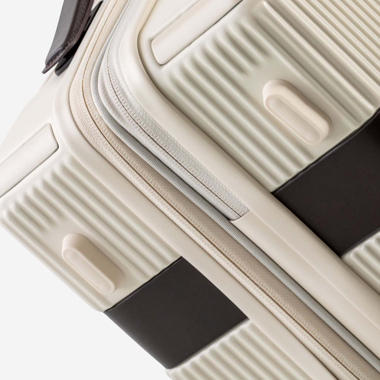 Cole Haan Luggage Cole Haan Heritage Pro Premium Hardside Large Checked Luggage