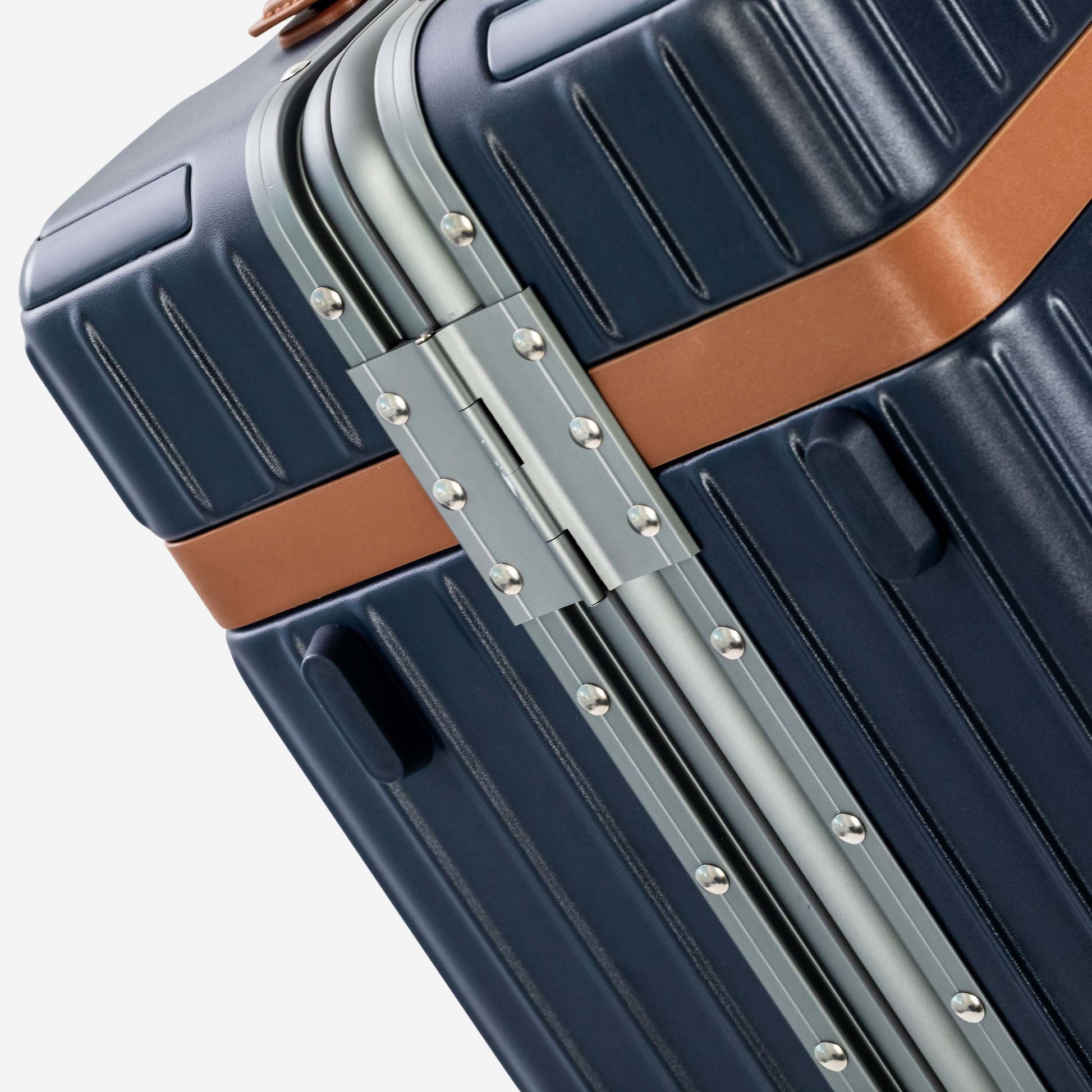 Cole Haan Luggage Cole Haan Legacy Grand Pro Premium Hardside Large Checked Luggage