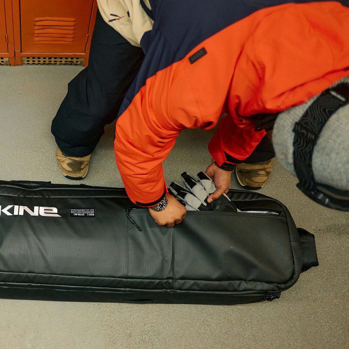 Dakine Snowboard Bag Black Coated Dakine Low Roller Snowboard Bag 175cm - Black Coated