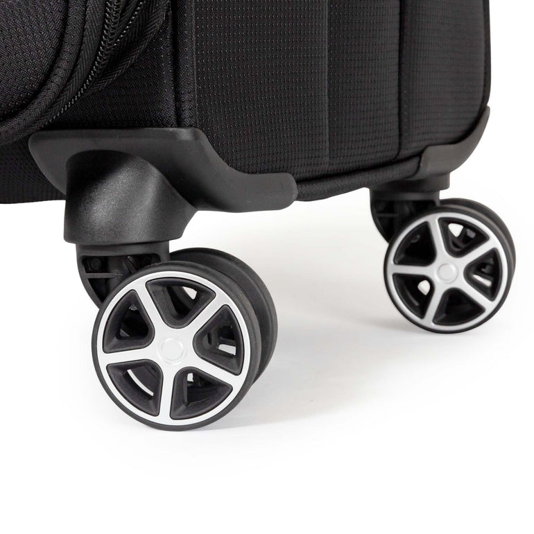 Explorer Luggage Black Explorer Onyx Medium Expandable Spinner Luggage