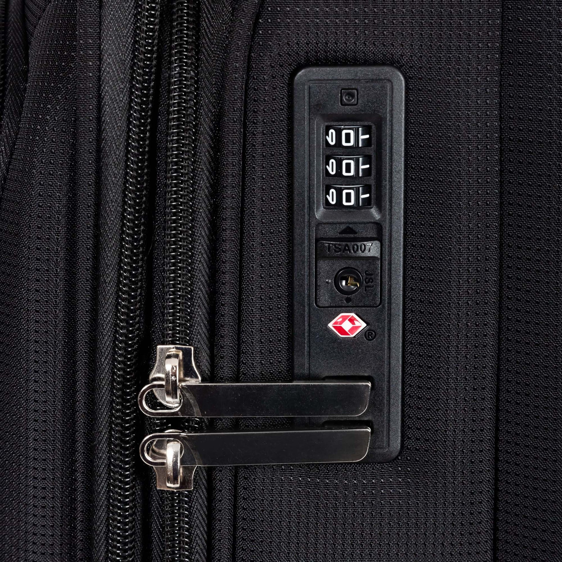 Explorer Luggage Black Explorer Onyx Medium Expandable Spinner Luggage