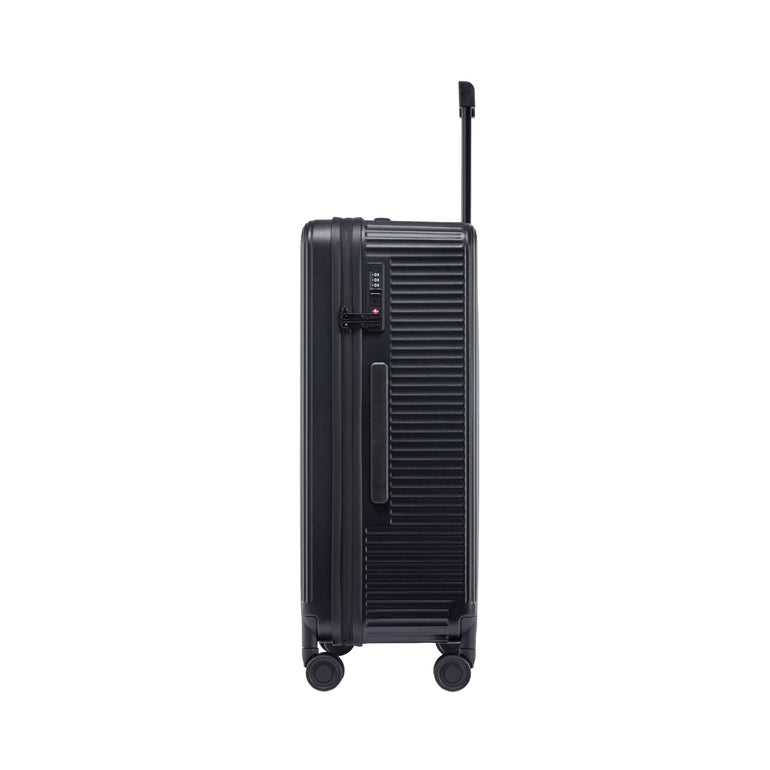 Explorer Luggage Explorer Axis Medium Luggage