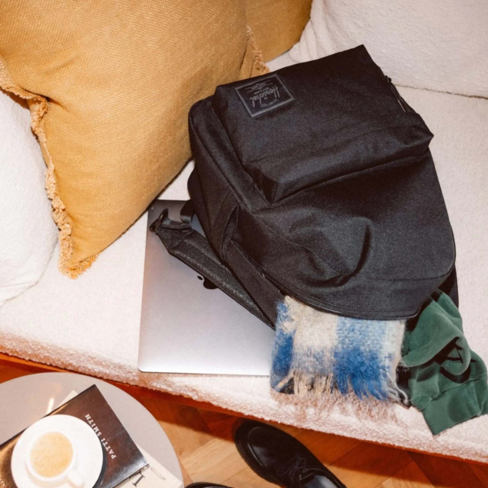Herschel Backpacks Raven Crosshatch Herschel Classic XL Backpack - Raven Crosshatch