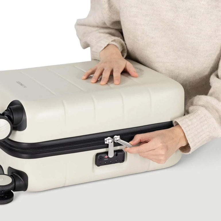 Osprey Luggage Osprey Ozone Hardside 4-Wheel Carry-On Luggage