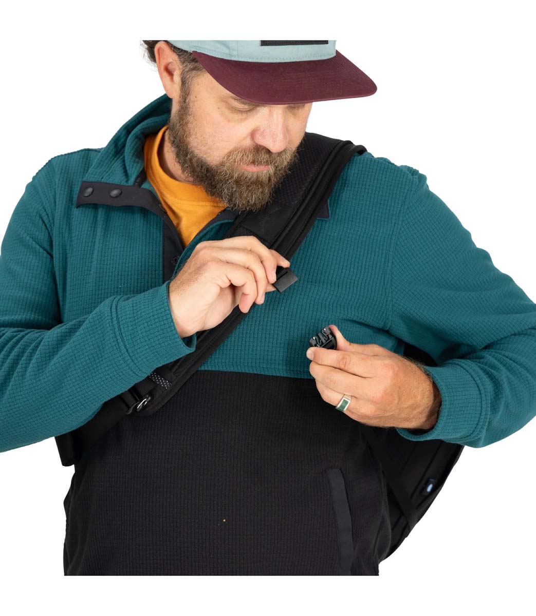 Osprey Messenger Bags Black Osprey Metron 18 Messenger