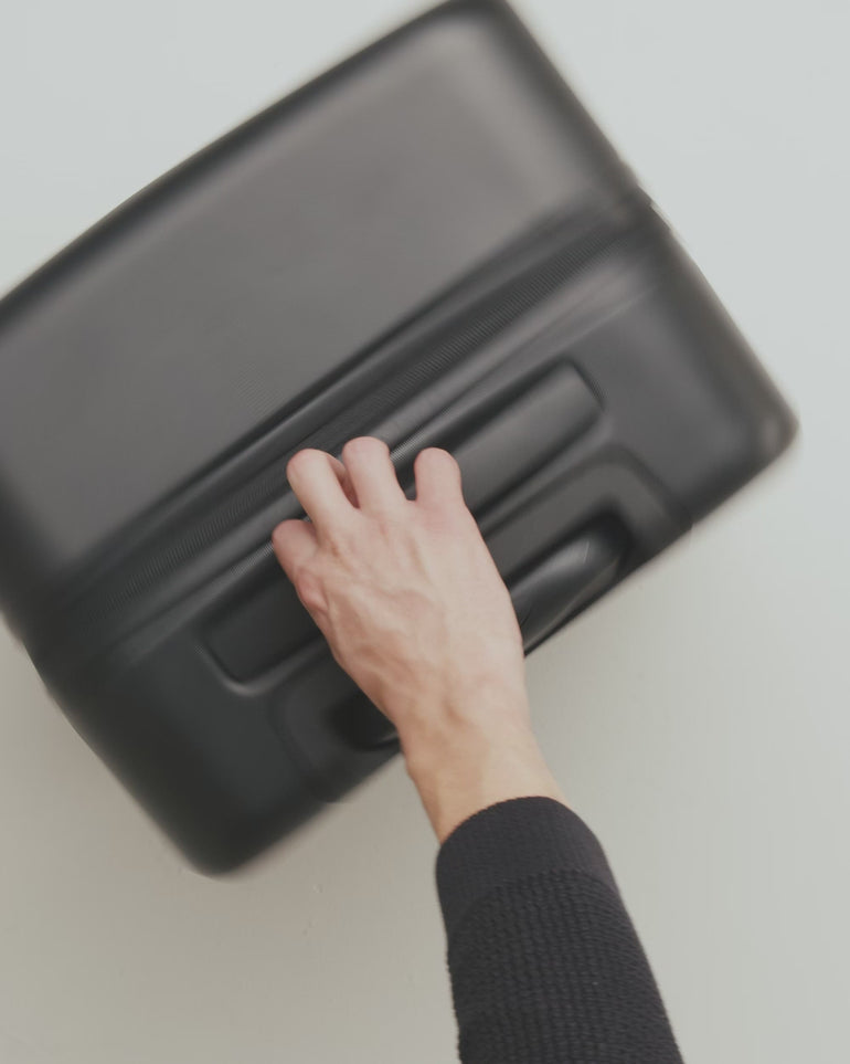 Herschel Heritage Hardshell Medium Luggage - Black