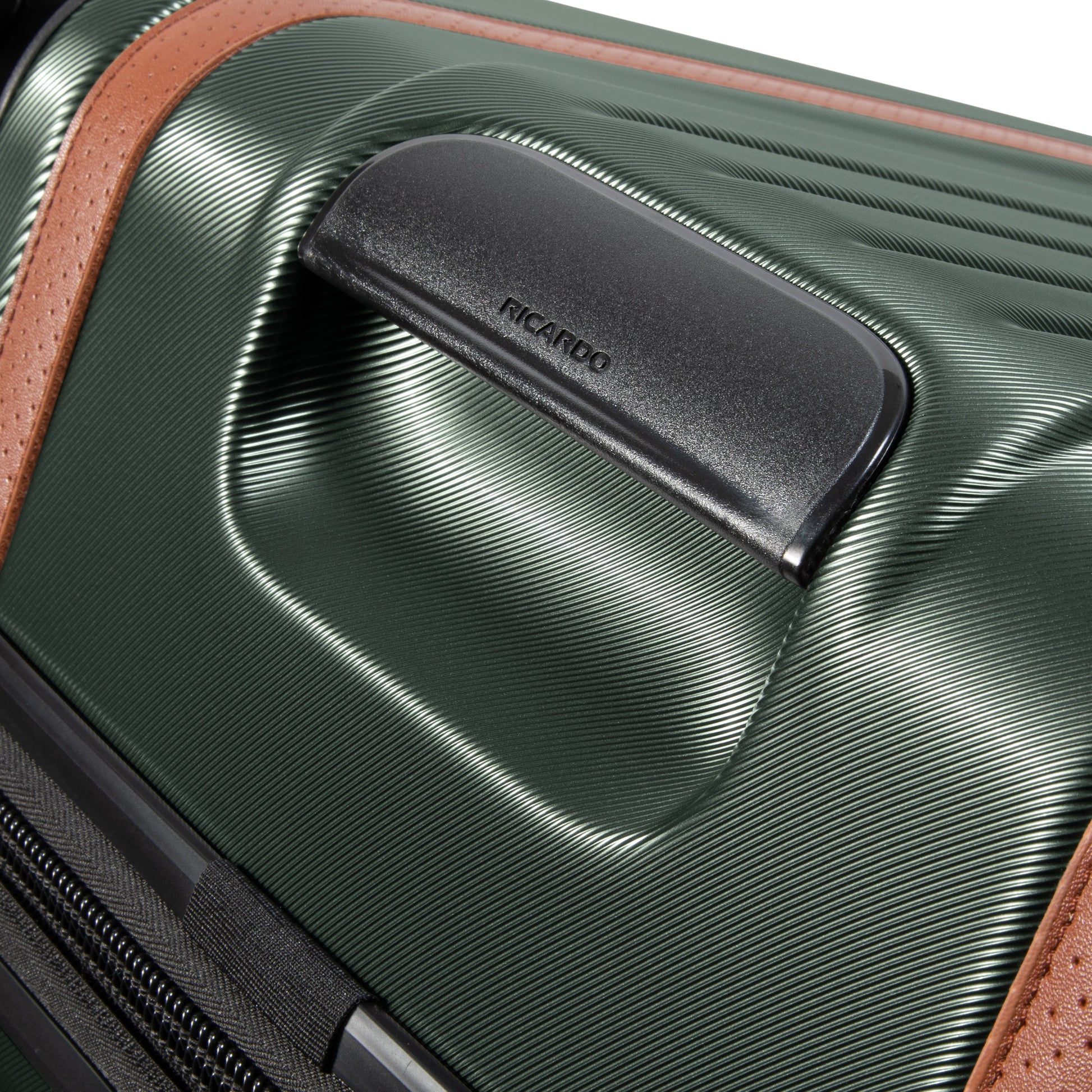 Ricardo Beverly Hills Luggage Ricardo Beverly Hills Montecito 2.0 Hardside Carry-On Expandable Spinner Luggage