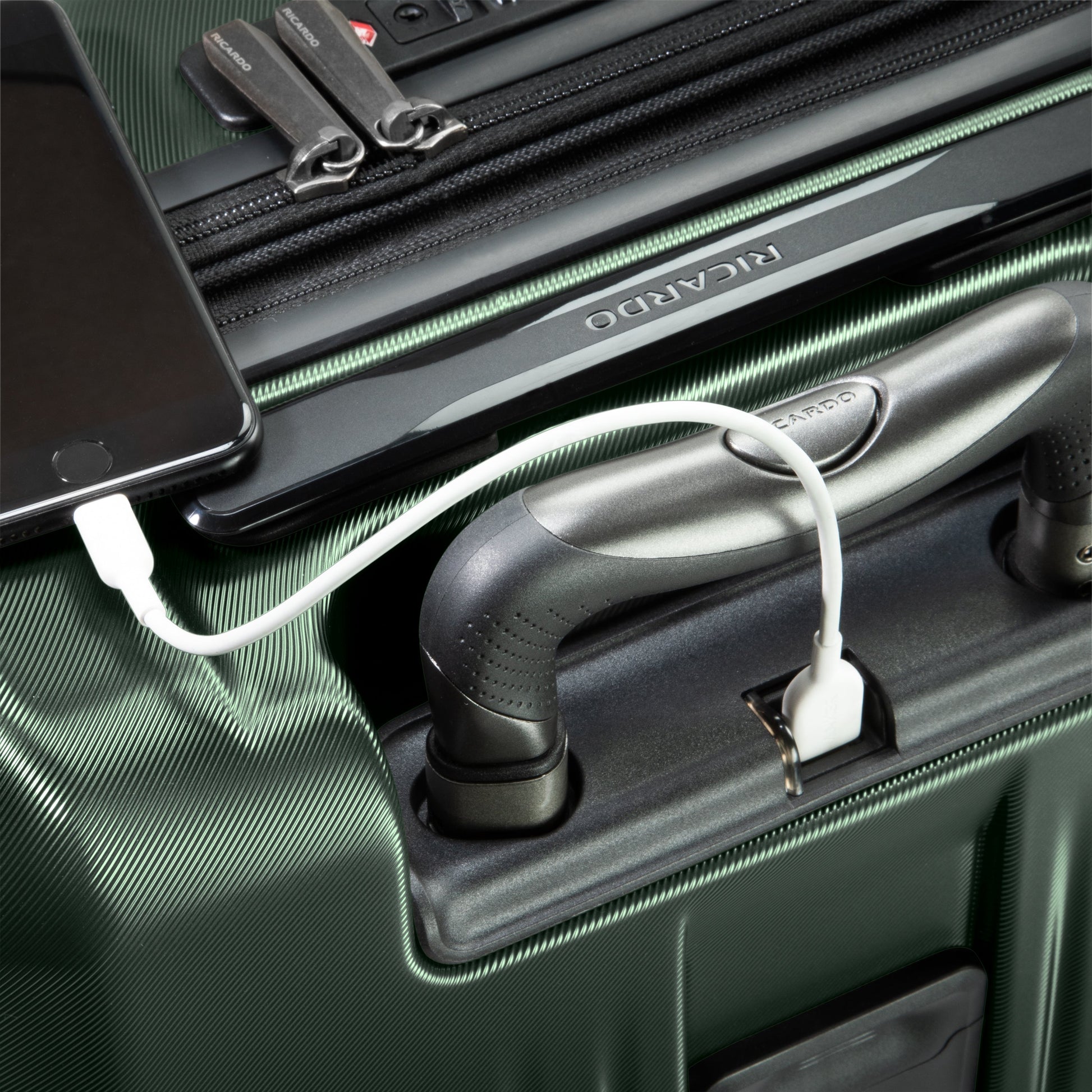 Ricardo Beverly Hills Luggage Ricardo Beverly Hills Montecito 2.0 Hardside Expandable Spinner 3-Piece Luggage Set