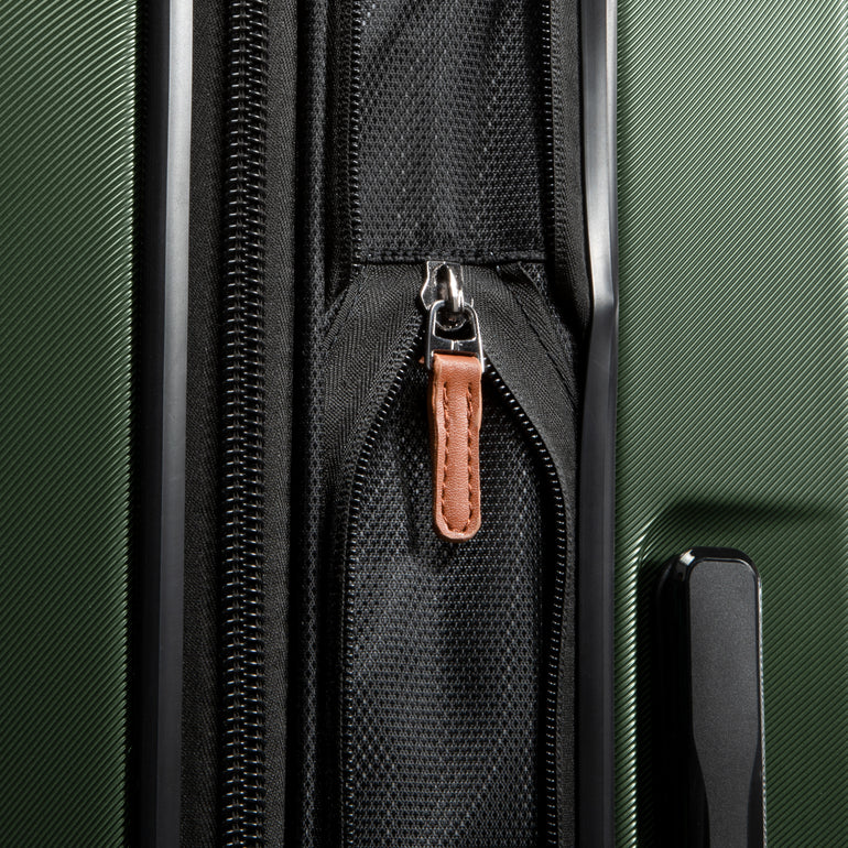 Ricardo Beverly Hills Luggage Ricardo Beverly Hills Montecito 2.0 Hardside Medium Check-In Expandable Spinner Luggage
