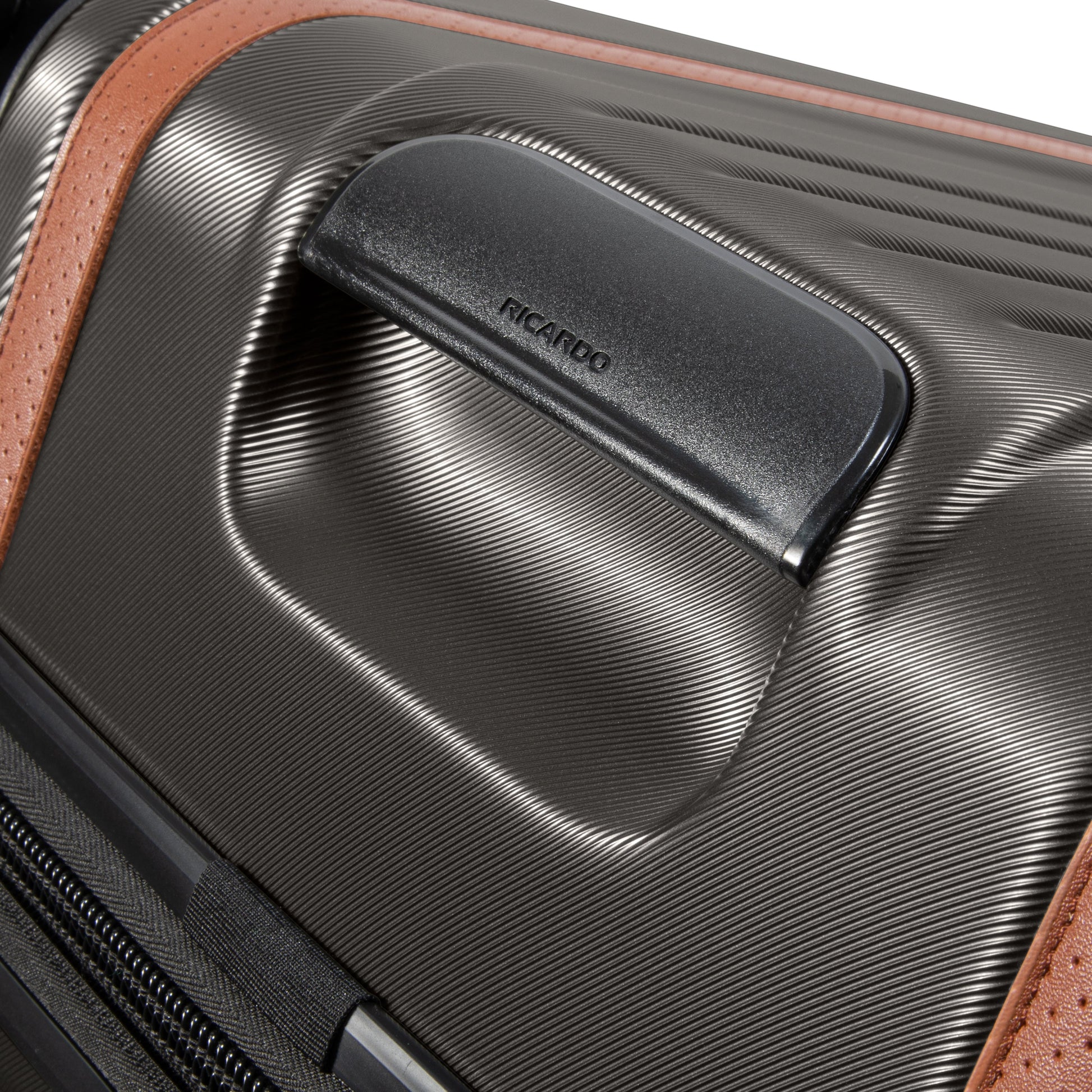 Ricardo Beverly Hills Luggage Ricardo Beverly Hills Montecito 2.0 Hardside Medium Check-In Expandable Spinner Luggage