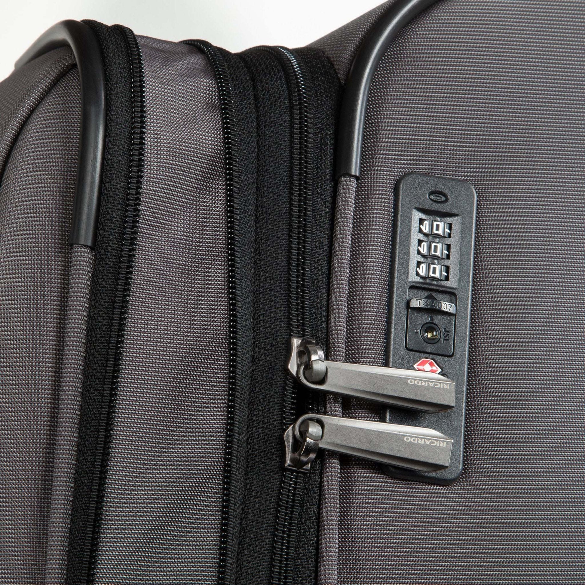 Ricardo Beverly Hills Luggage Ricardo Beverly Hills Montecito 3.0 Softside 25.75" Medium Luggage