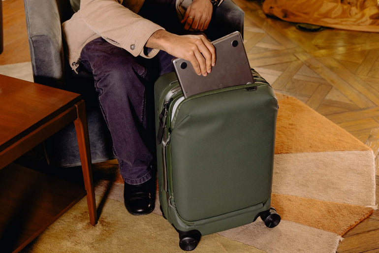 Peak Design Roller Pro Carry-On Luggage