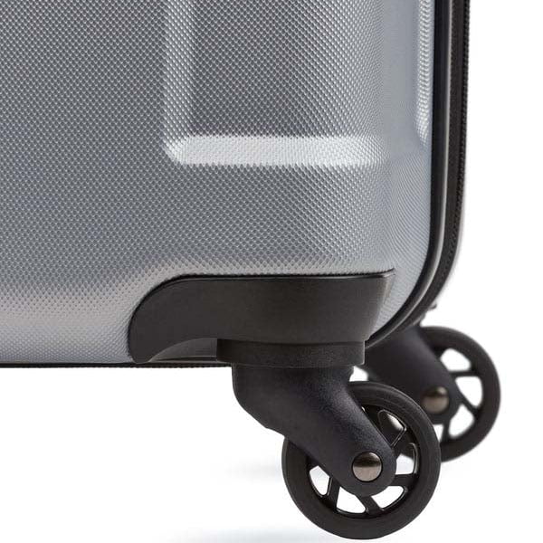 Swiss Gear The Summit 3-Piece Spinner Luggage Set
