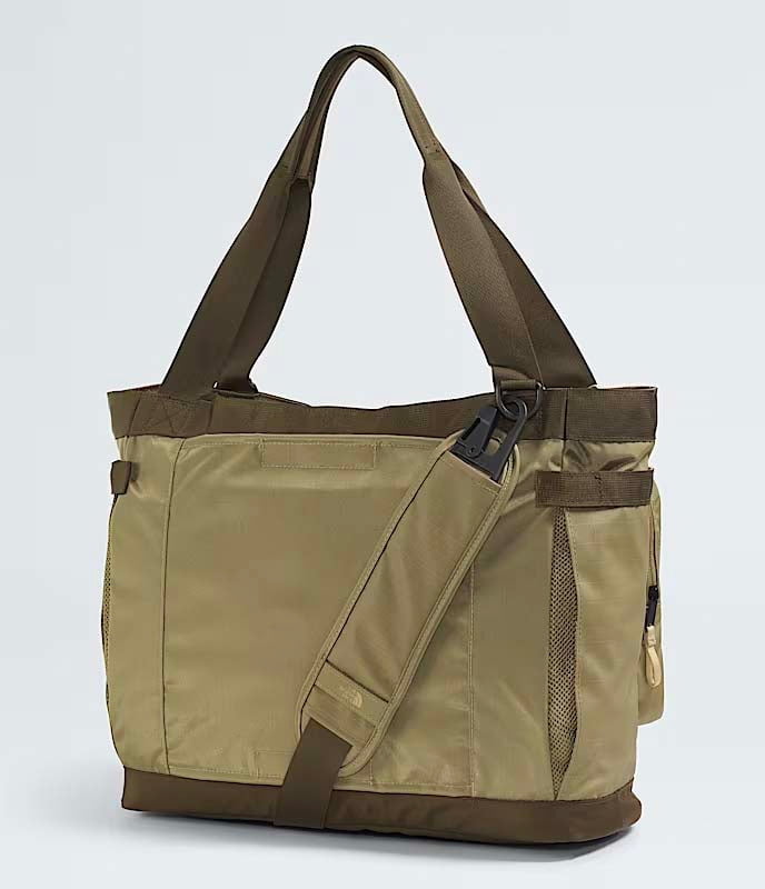 The North Face Tote Bag Cedar/Sycamore/Khaki Stone The North Face Base Camp Voyager Tote - Cedar/Sycamore/Khaki Stone